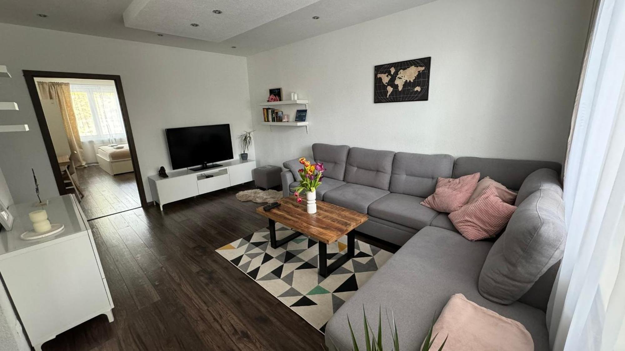 Milde'S Apartment Near The City Center - Hospodarska Street Трнава Екстериор снимка