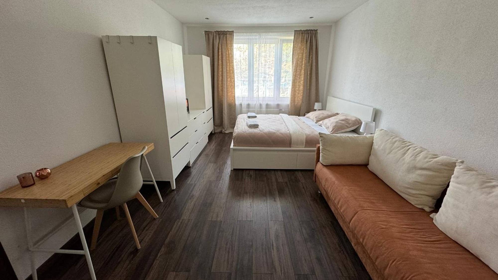 Milde'S Apartment Near The City Center - Hospodarska Street Трнава Екстериор снимка